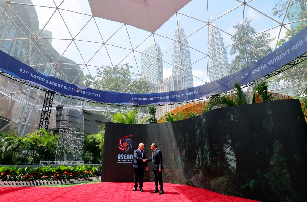 Community experience activation